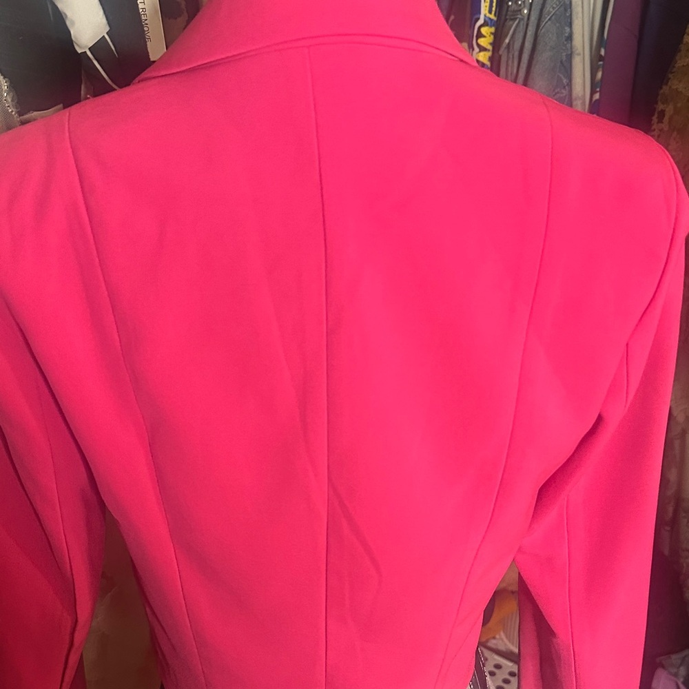 Forever 21 Vibrant Pink Blazer - Picture 5 of 8